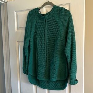 1 state green sweater